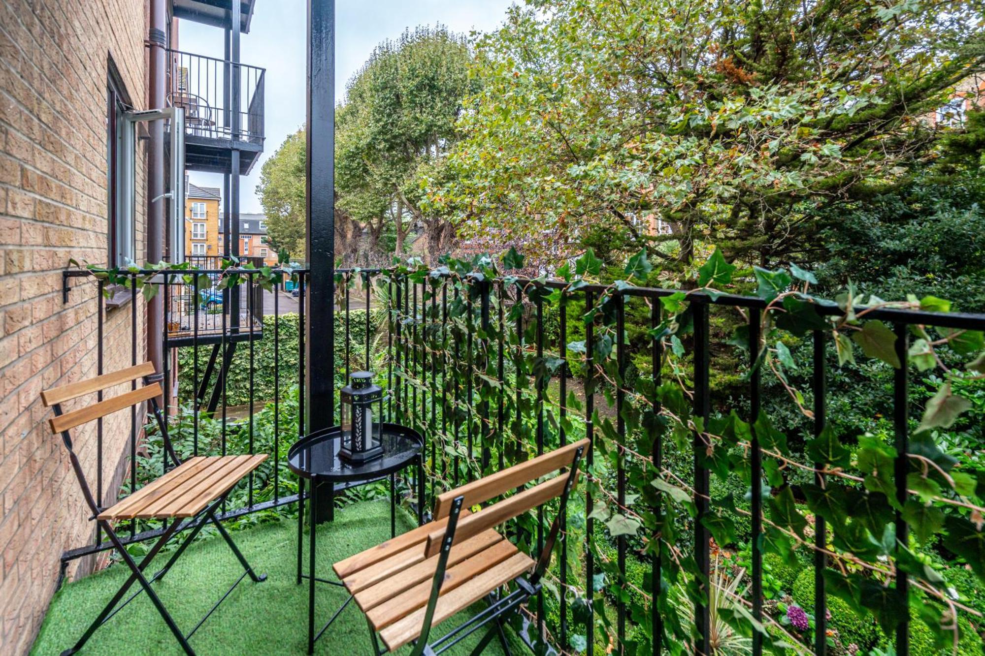 Apartment In Elephant & Castle With Parking London Exterior foto
